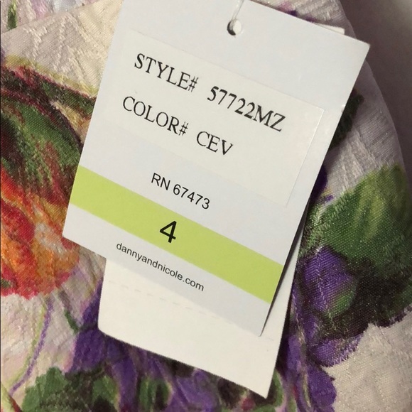 Danny & Nicole Flowered Dress absolutely beautiful - Picture 9 of 16